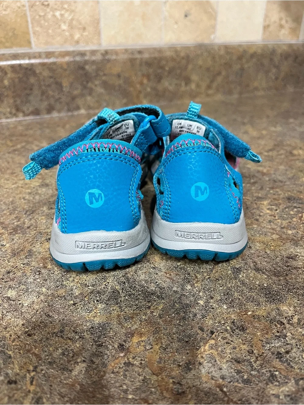 Merrell Girls Kids Blue Pink Closed Toe Sport Water Sandals Size 12